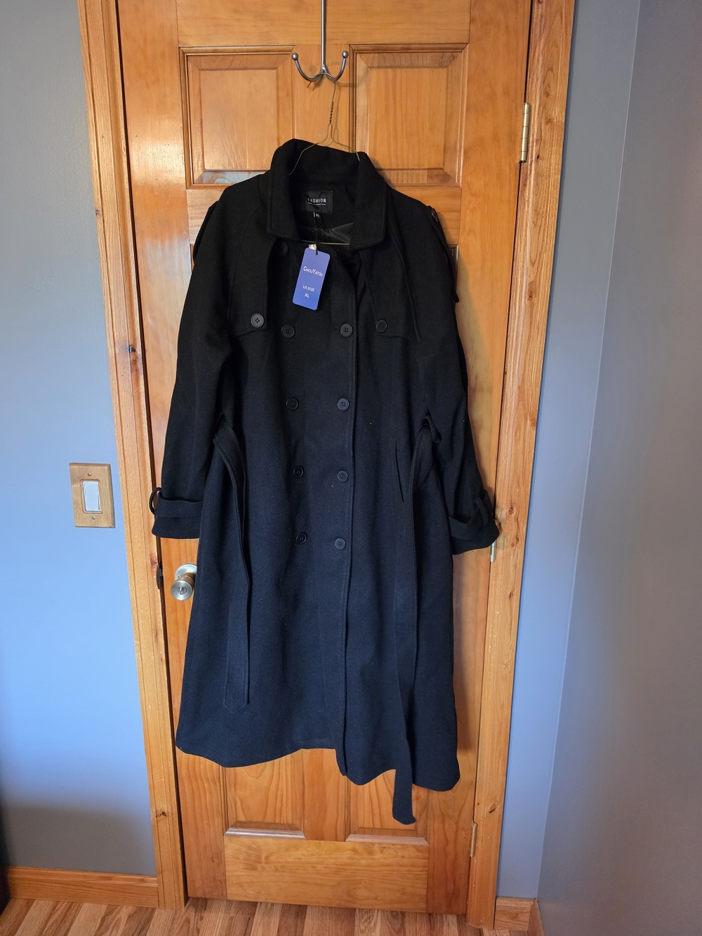 Women's Black Double-Breasted Trench Coat with Belt - Unknown Brand
